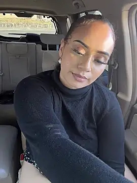 CarmelaAnthony Adlı Modelin Canlı XXX Sohbeti