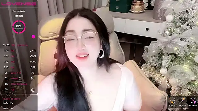 Monica-666888- élő XXX-chatje