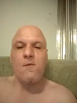 Daniel_Kingstar Live XXX-Chat