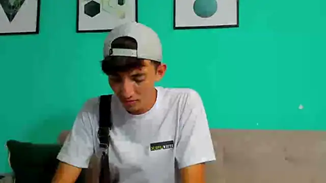 XXX chat uživo modela Maikol_Ortiz