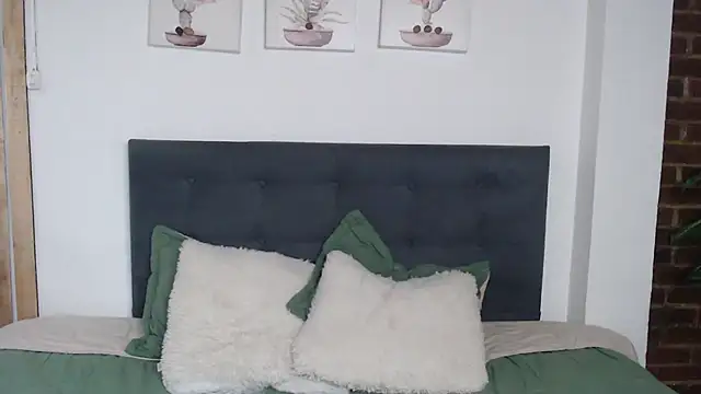 Chatroom XXX en direct de Andrea_secret_