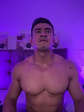 Chat +18 de Chris_Clarck ao vivo