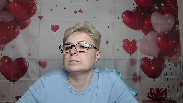 EmiliaGree live XXX chat