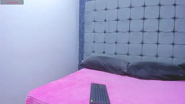 Chat XXX ao vivo de messy_saray