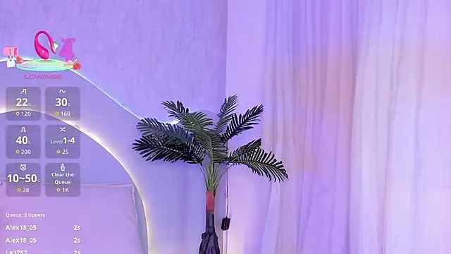 CannelaSmith's Live XXX Chat