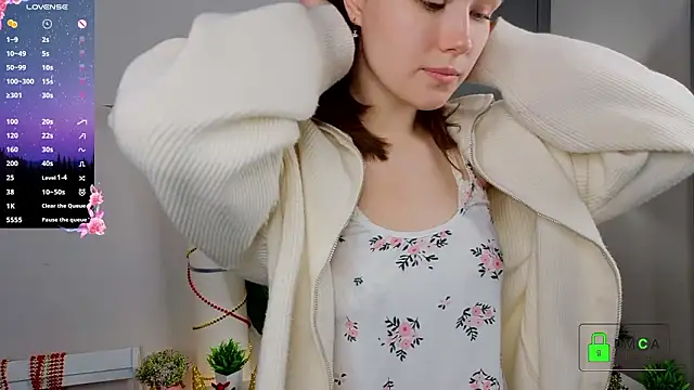 ShannaRois' Live XXX Chat