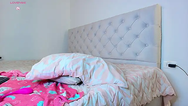 Diamond__cherry69's Live XXX Chat