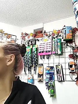 Chatroom XXX en direct de Tefannyy_