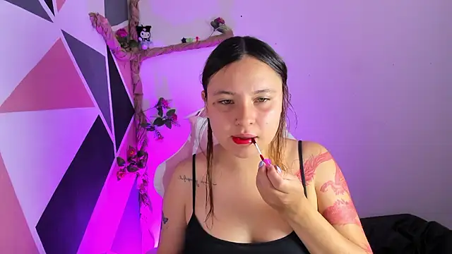 little_emma0 即時 XXX 聊天