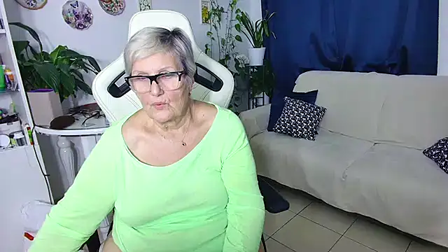 Selenna57's Live XXX Chat