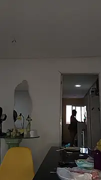 Chatroom XXX en direct de LeoaAnja