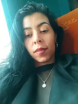 Luianna 现场XXX聊天