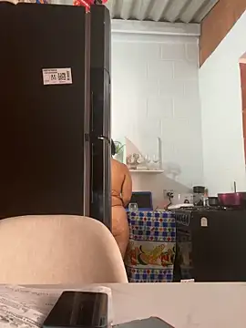 Jessyivonne: απευθείας συνομιλία ΧΧΧ