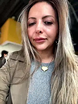 _Abril-Office1's Live XXX Chat