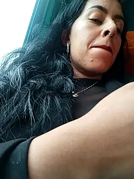 XXX chat uživo modela Luianna