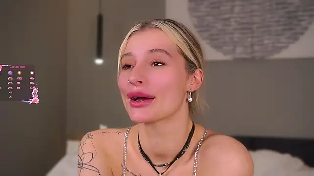 XXX chat uživo modela buvei