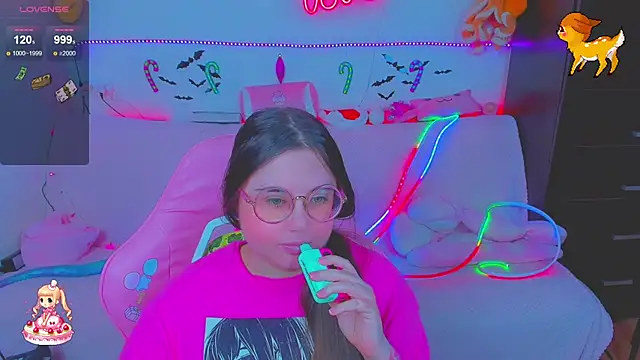 Lolisuccub's Live XXX Chat