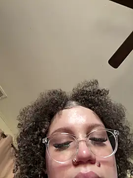 QueenNuttCollector: вебкам-шоу