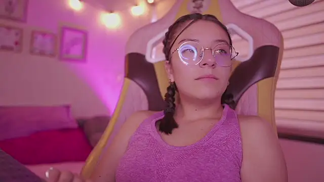 milly_kenner – Naživo XXX chat