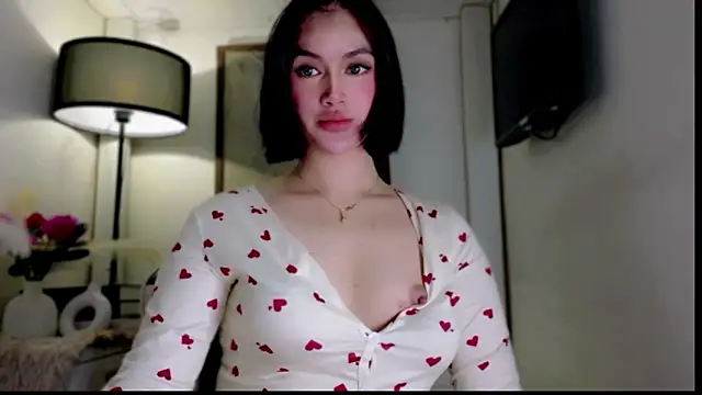 Anna_HollyDoll Adlı Modelin Web Kamerası Şovu