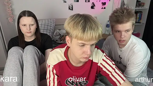 olivertasty: απευθείας συνομιλία ΧΧΧ