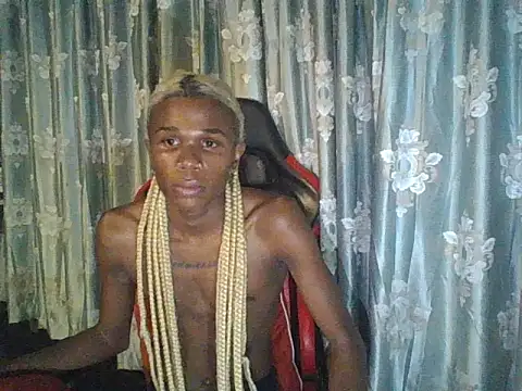 WildHornyTiger18: απευθείας συνομιλία ΧΧΧ