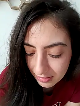 دردشة MIYESSI الجنسية المباشرة