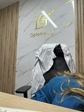 alicee16 élő XXX-chatje