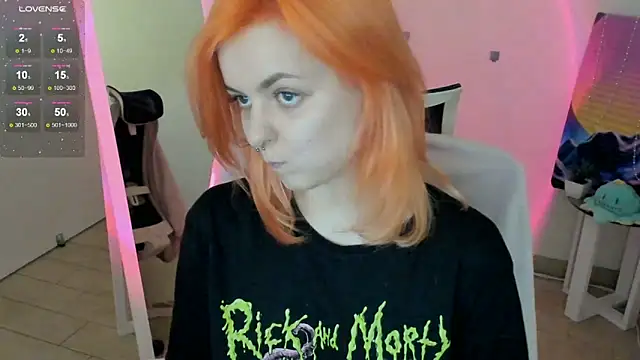 Show modela Fire_Bestie na web-kameri