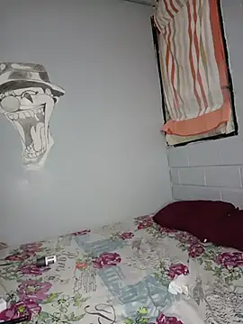 Онлайн чат XXX Bigtiti01