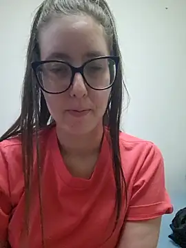 Sarah459 即時 XXX 聊天