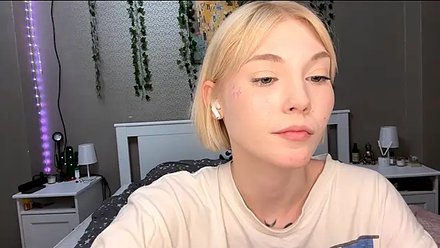 Онлайн чат XXX LlsabethHaze