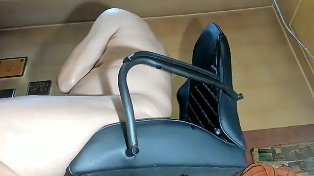 kinkyman47 网络视讯表演