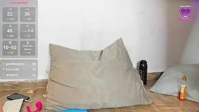 Curvy_Sarah_のライブXXXチャット