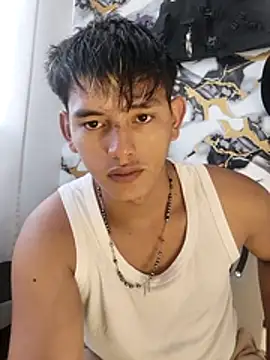 Hiroshi_Shen Chat XXX in diretta