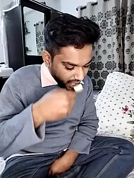 avi007p Chat XXX in diretta