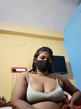 pinkihot23 Adlı Modelin Web Kamerası Şovu