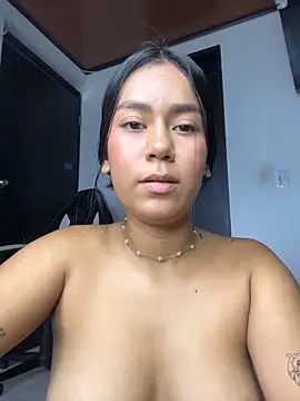 Онлайн чат XXX ALANAH_KITTY