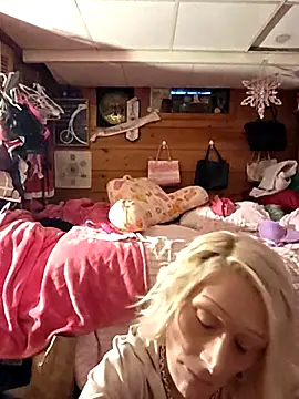 BeautifulFire23 Live XXX-chat