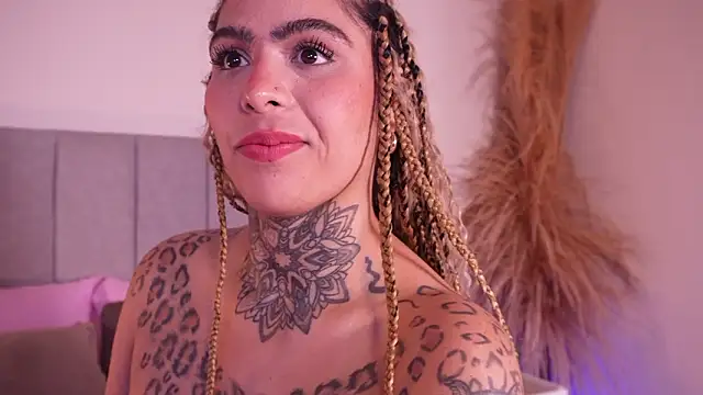 curvyliciousss: онлайн-секс-чат