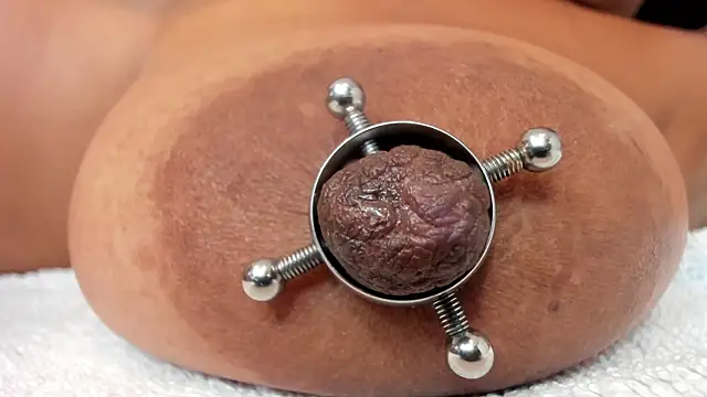 zara_lopez's Live XXX Chat