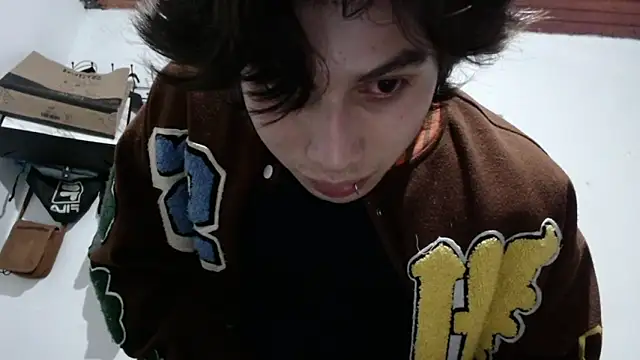 Chatroom XXX en direct de pervertsteens3