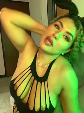 TianaRios_Pink élő XXX-chatje