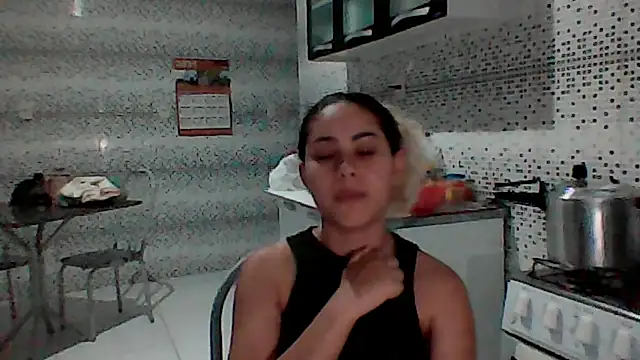 Chatroom XXX en direct de SavannahCustance