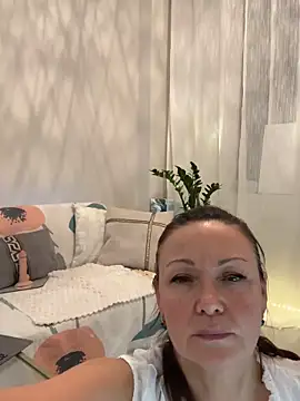 HotLdyllic Live XXX Chat