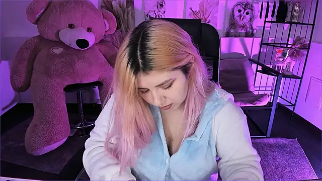 DiaAngell élő XXX-chatje