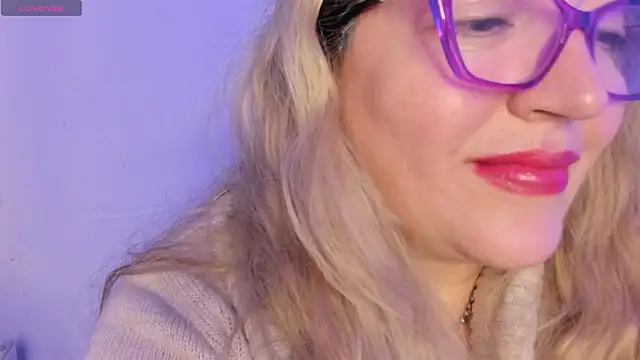 Naty_Mature_ Show in webcam