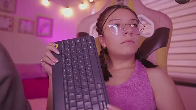 milly_kenner 라이브 XXX 채팅