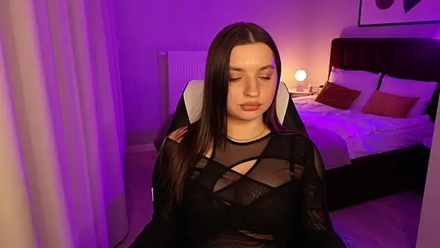 kirastorm_'s Live XXX Chat