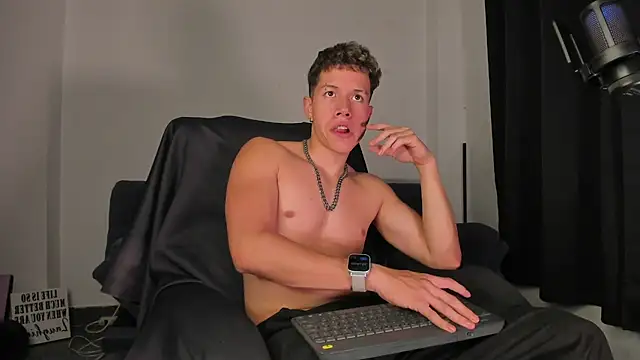 nathan_blake Live XXX-Chat